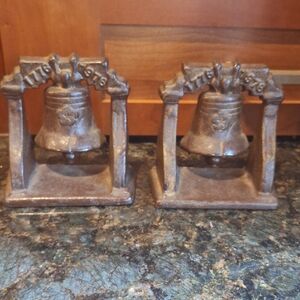 Set Of Vintage Cast Iron Bookends Commemorating The United Stated Bicentenial